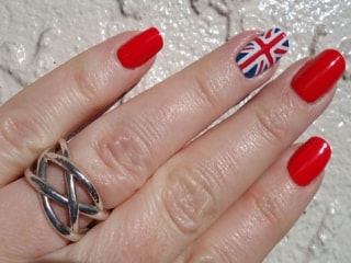 Британский флаг на ногтях