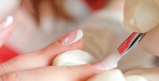 Наращивание ногтей биогелем: особенности данного метода