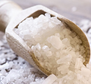 Английская соль: что это такое и какими полезными свойствами обладает