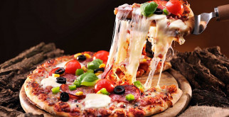 Пицца на заказ с доставкой: наслаждение в каждом кусочке!