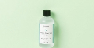 Comment choisir son dissolvant sans dessécher ses ongles ? Le guide complet pour garder des ongles forts et hydratés